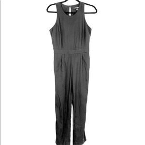 Banana Republic Sleeveless Jumpsuit Size 2 Pockets